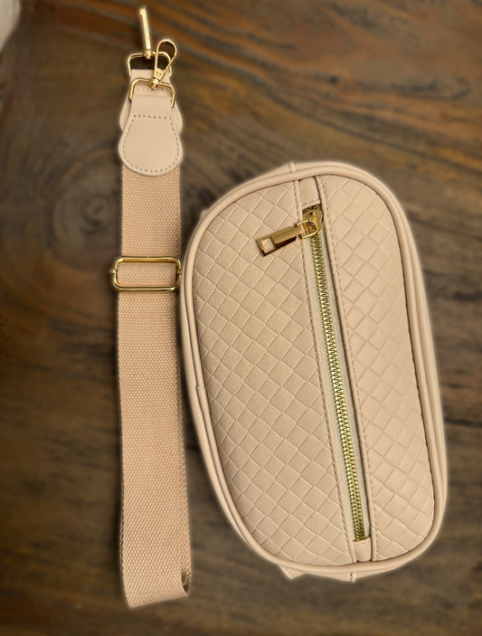 The Crossbody Bag Cream