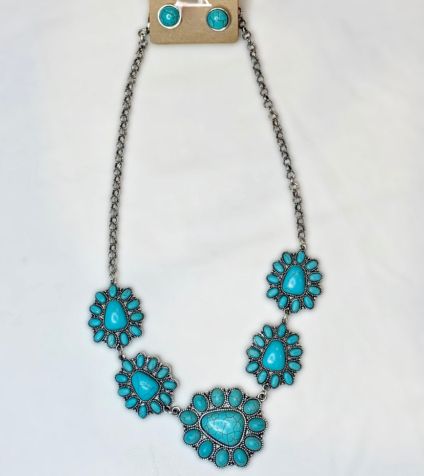 The Turquoise Squash Necklace and Earring Set